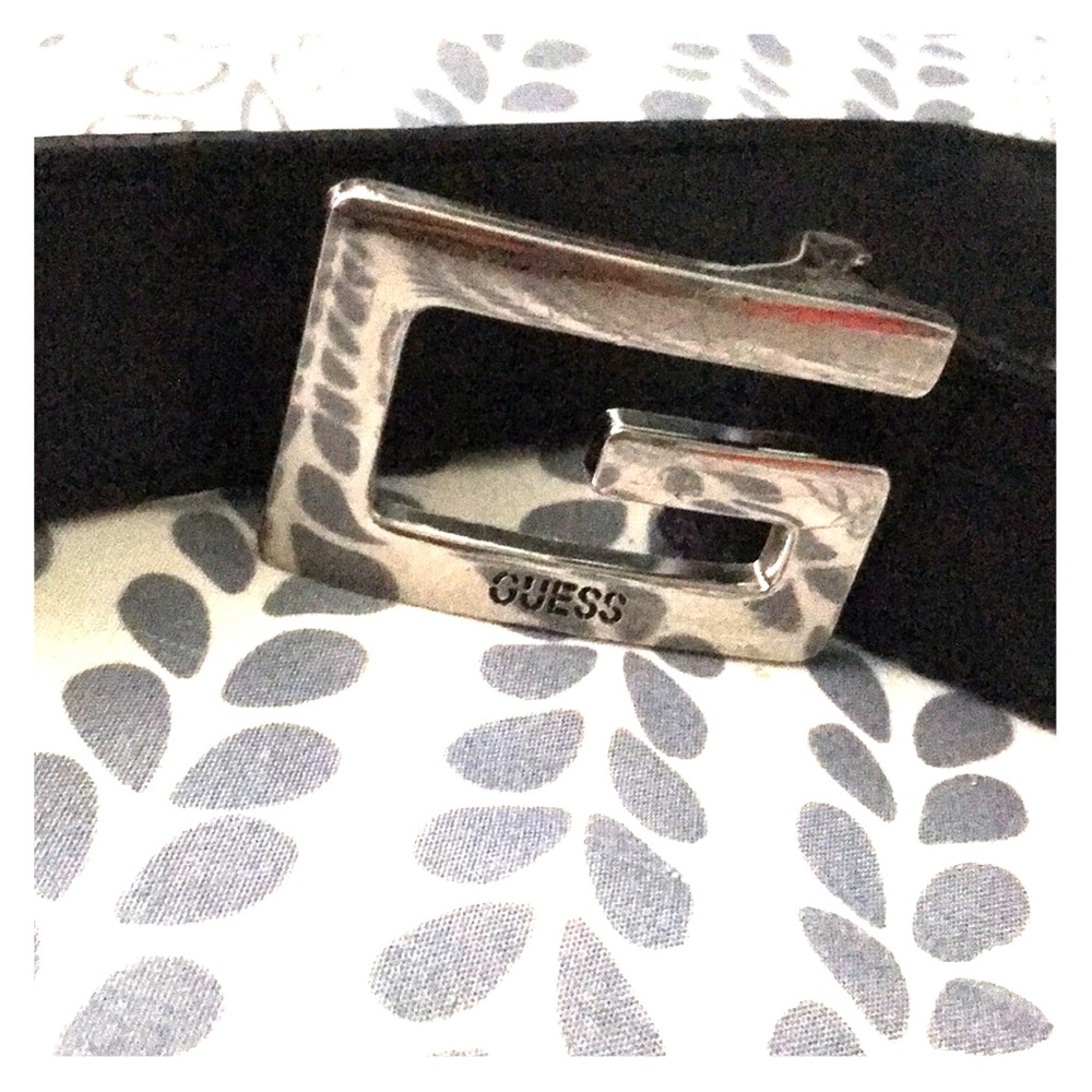 Black GUESS belt